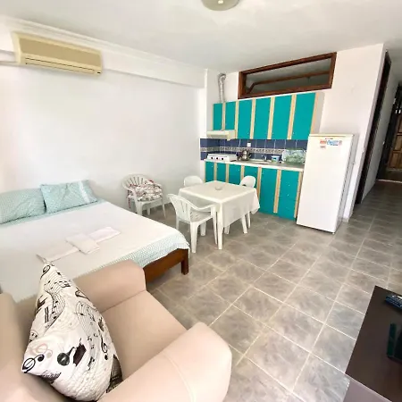 Anfora Apart * Küçükkuyu